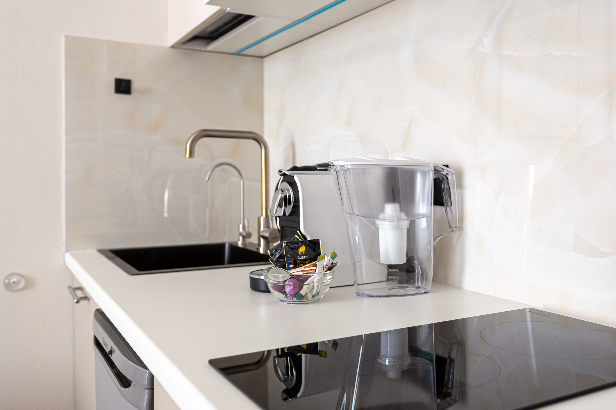 Трехместный номер с видом на сад