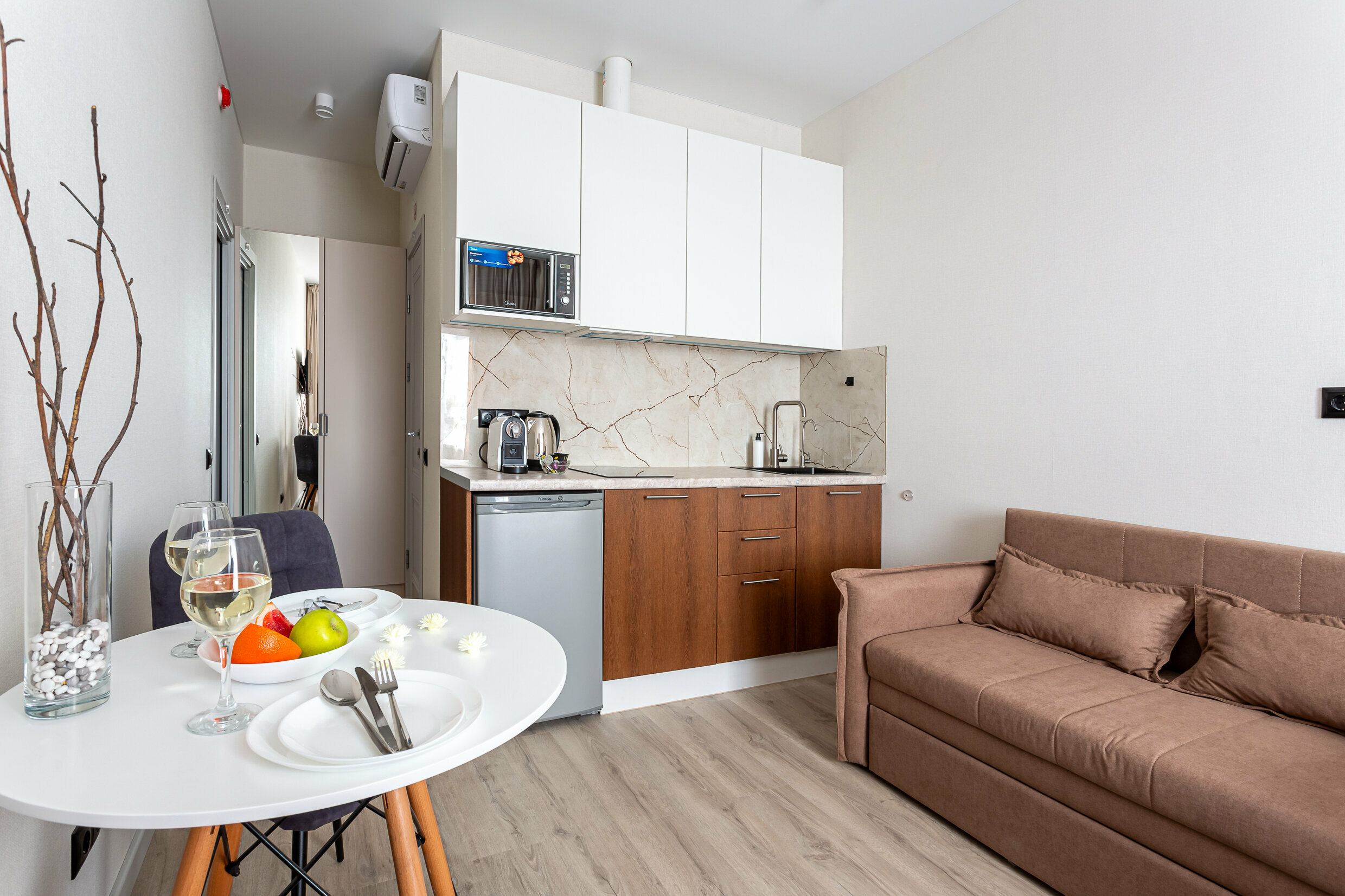 Трехместный номер с видом на сад