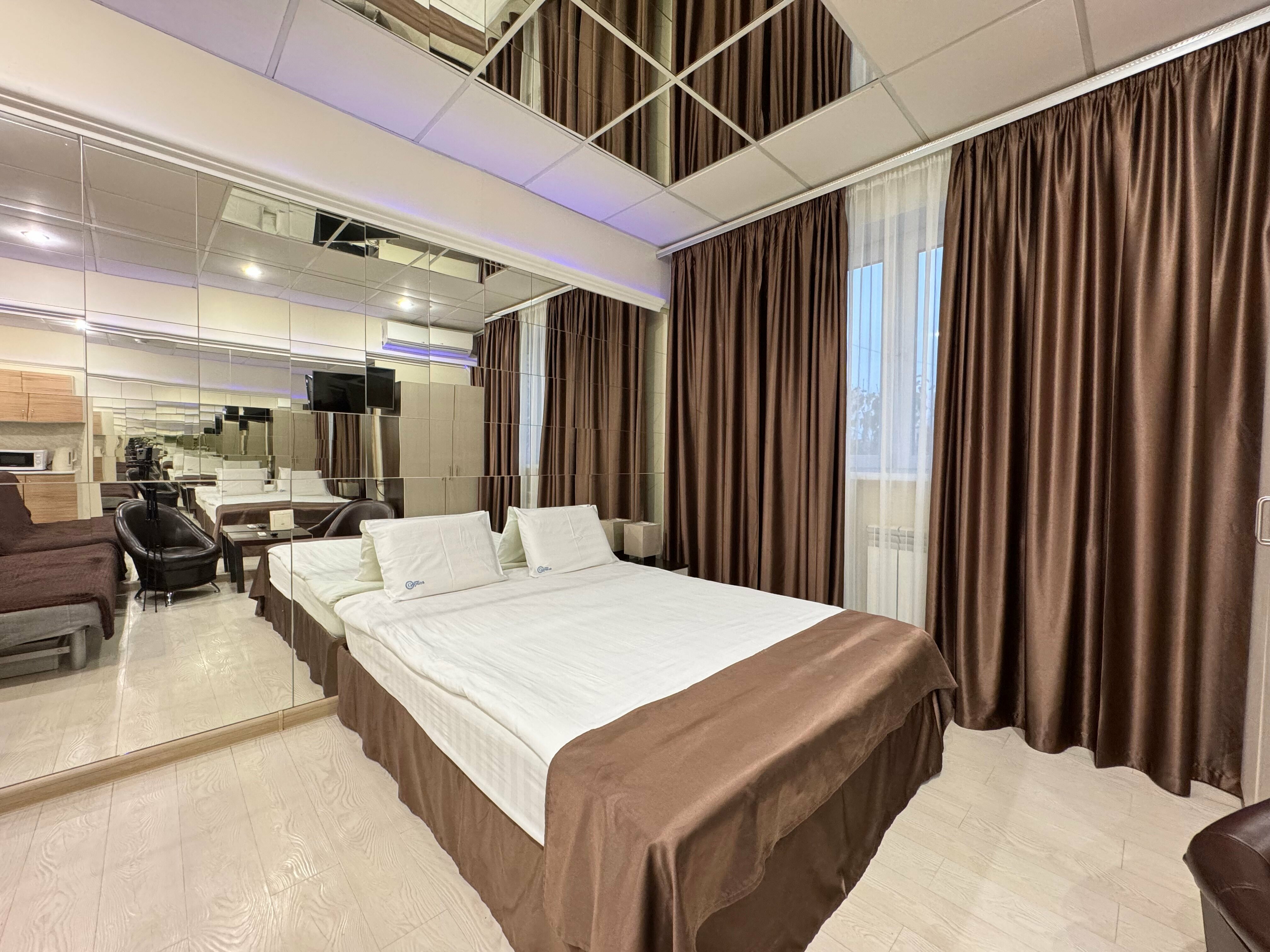 Трехместный номер Делюкс