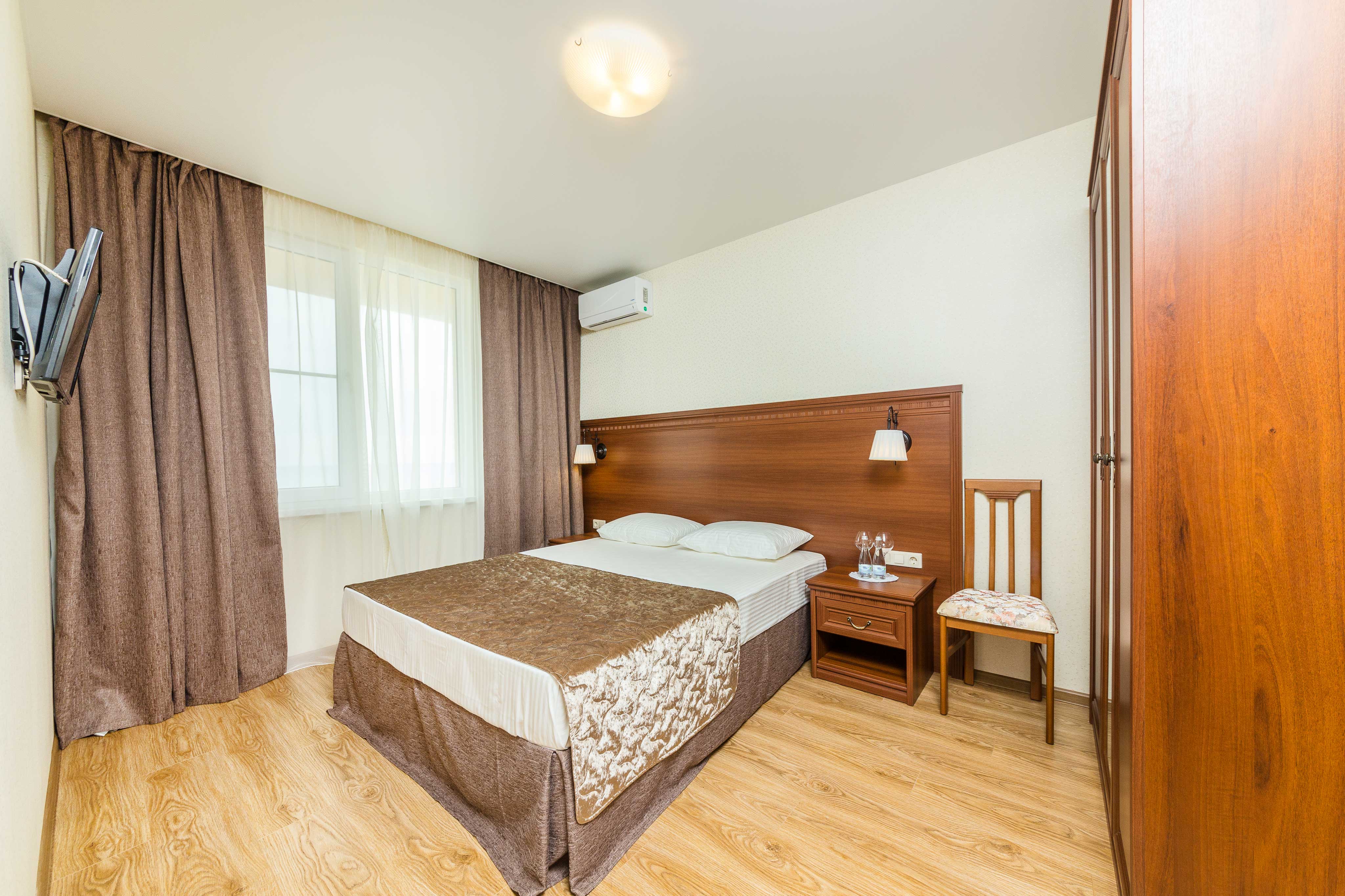 Люкс с видом на бассейн