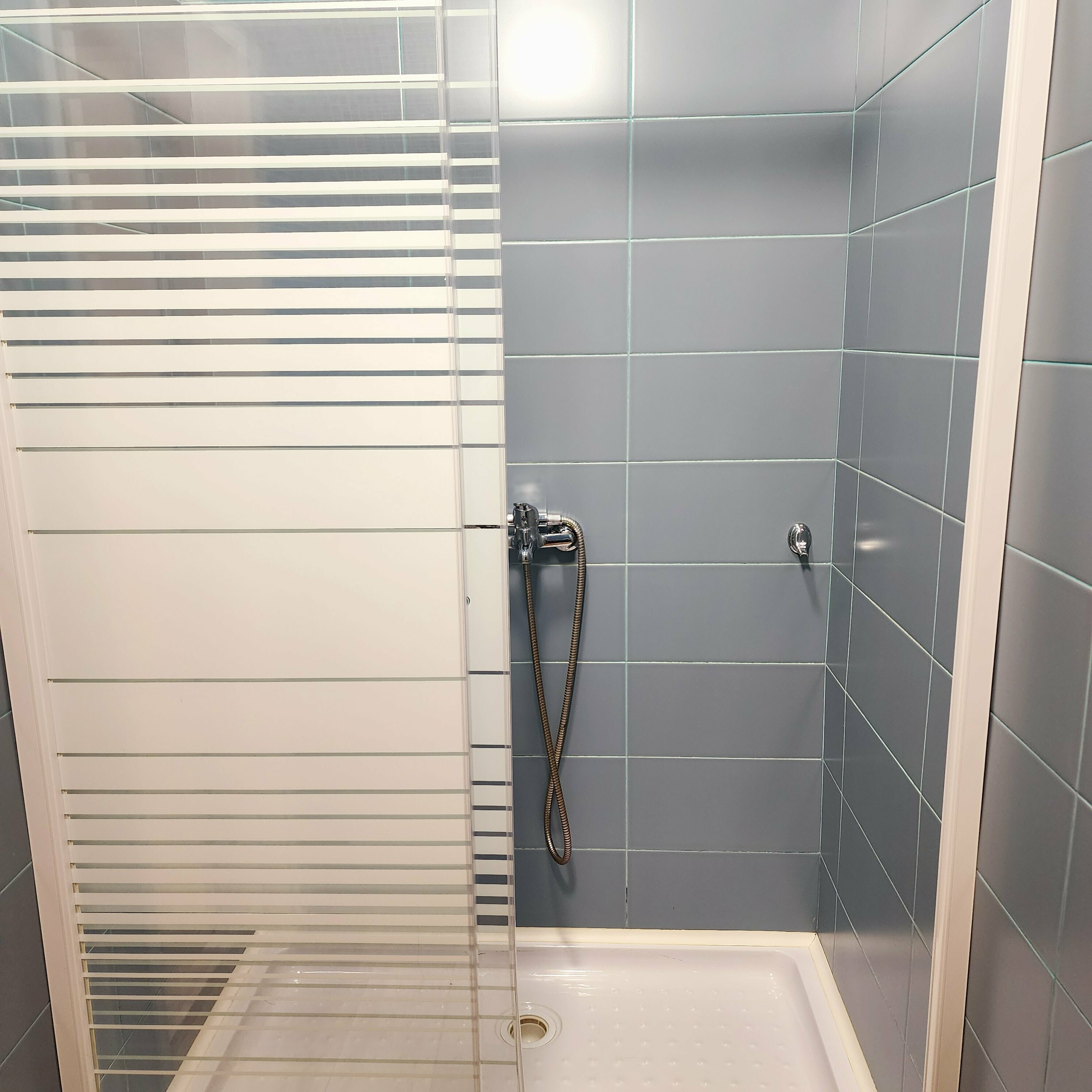 Спальное место в гостевой комнате ДЛЯ ЖЕНЩИН на 8 человек