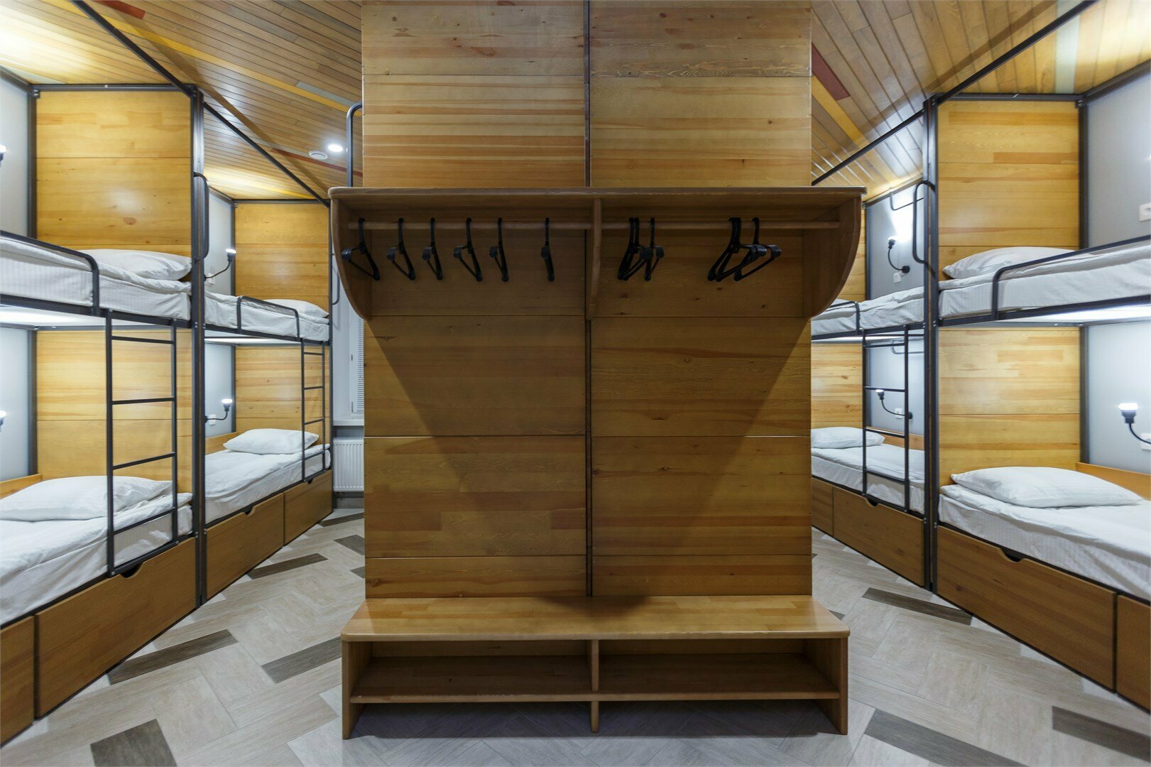 Хостел № 102 В ( от 6 до 12 мест без подселения, общая гостиная с № 102 А )