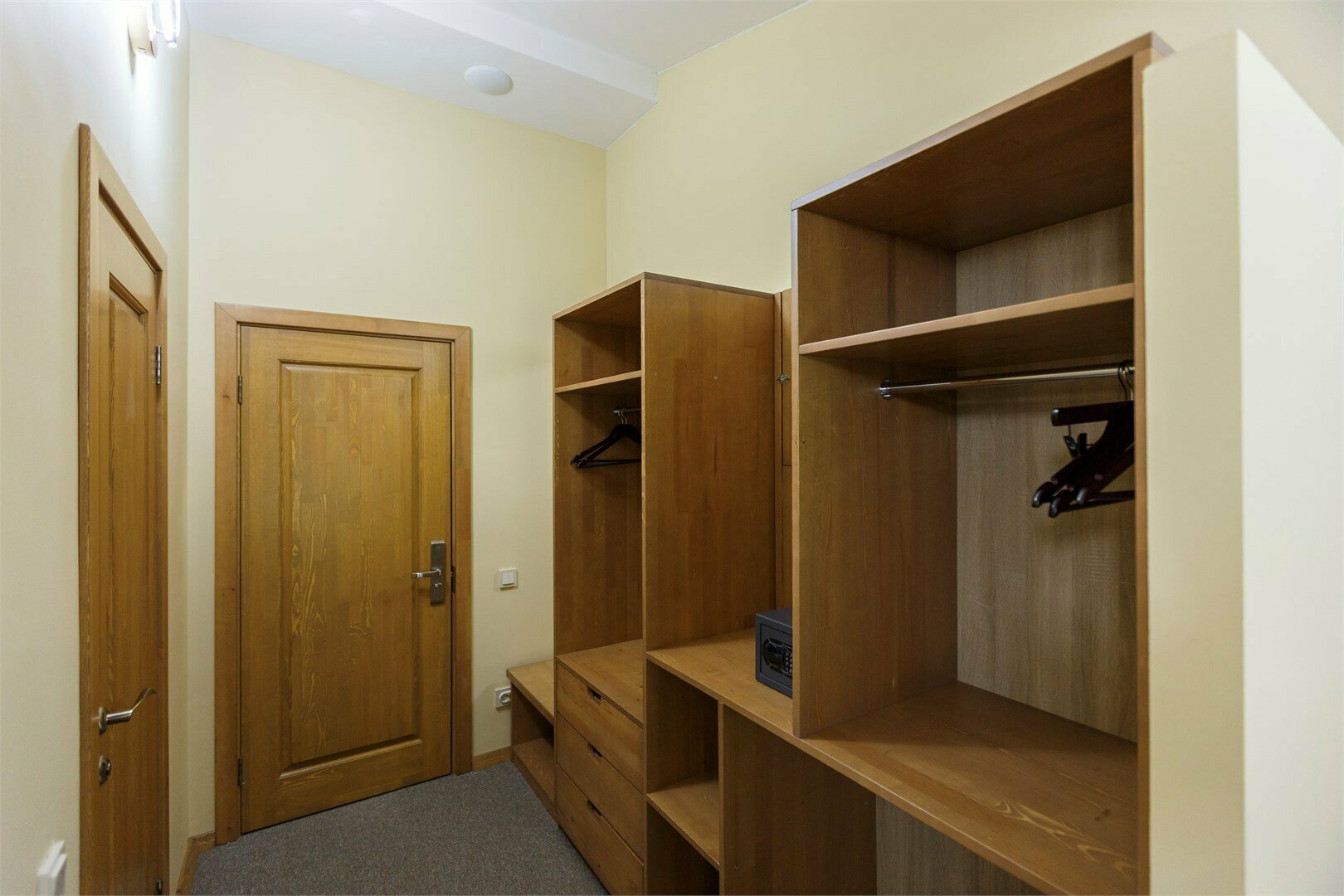 Стандарт - мансарда №301