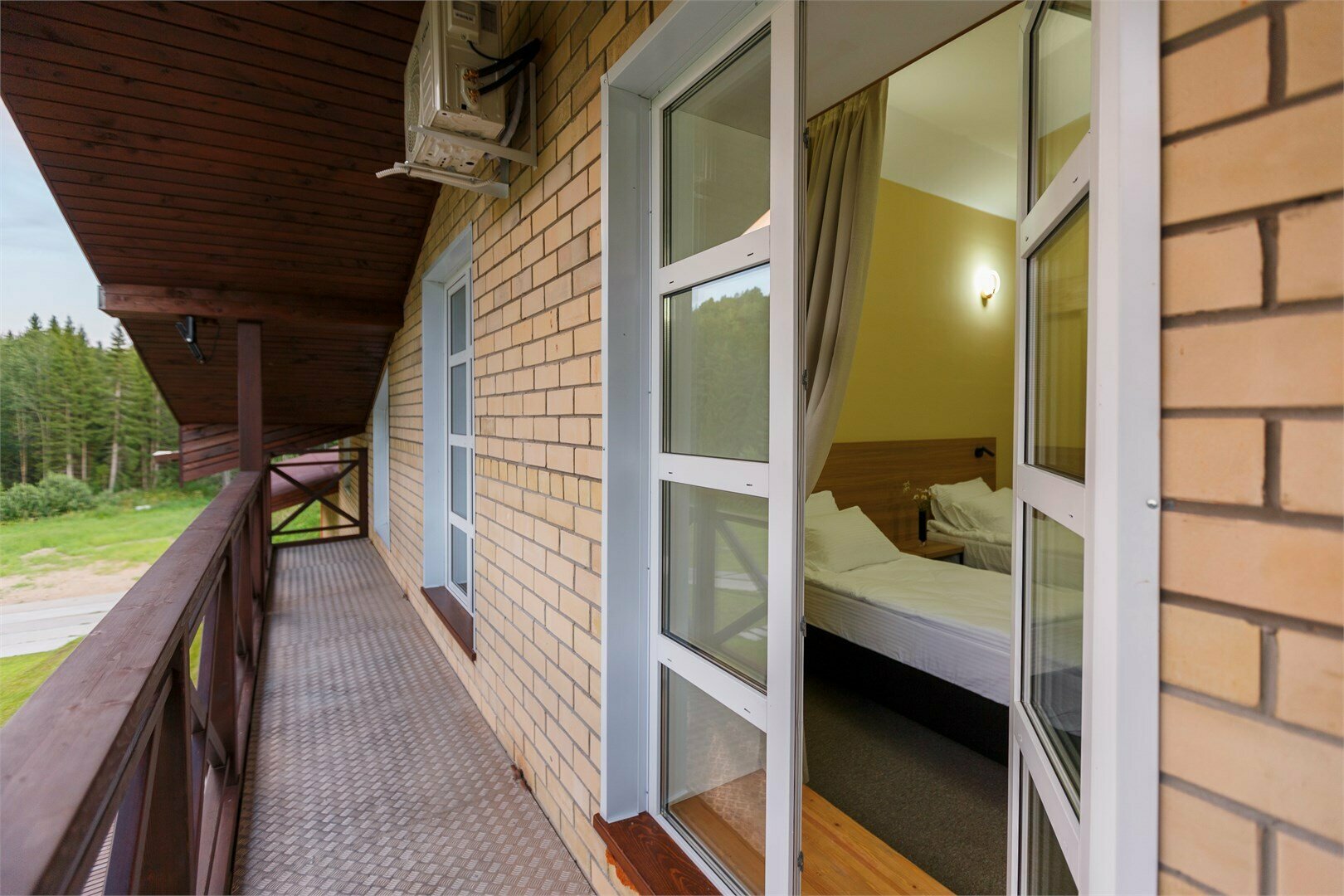 Стандарт - мансарда №303