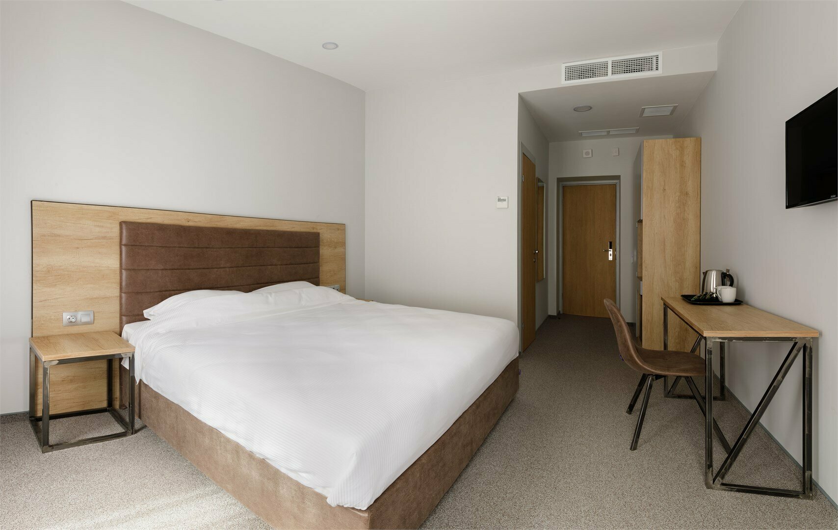 Стандартный номер с двуспальной кроватью