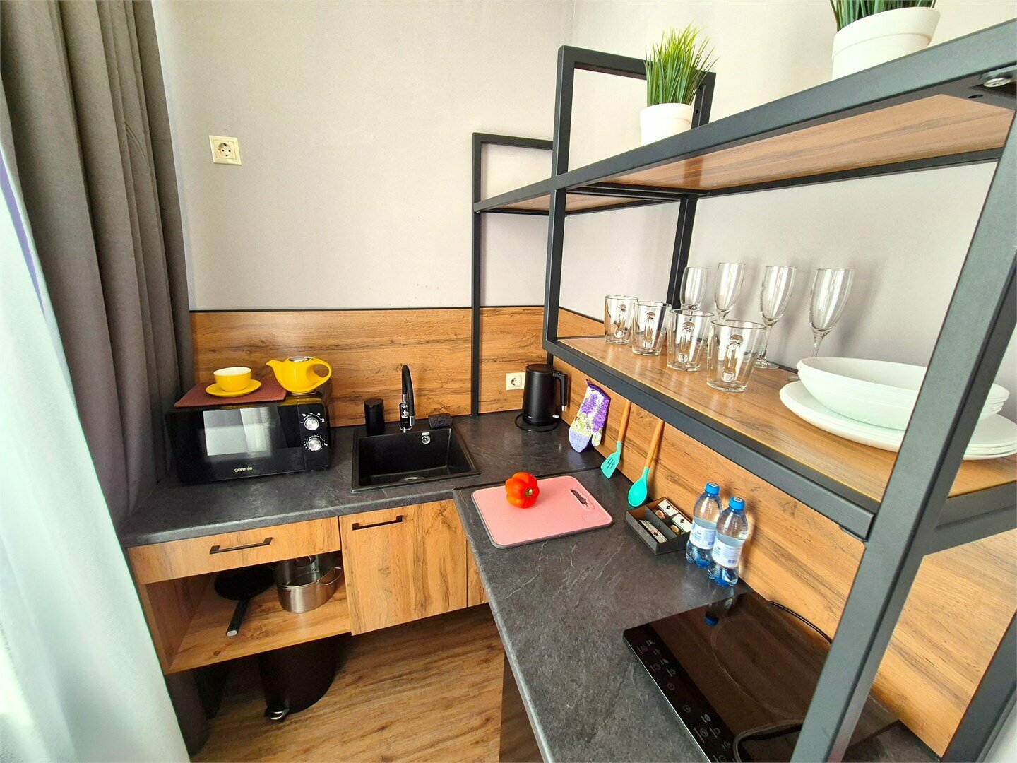 Студия с 1 двуспальной кроватью