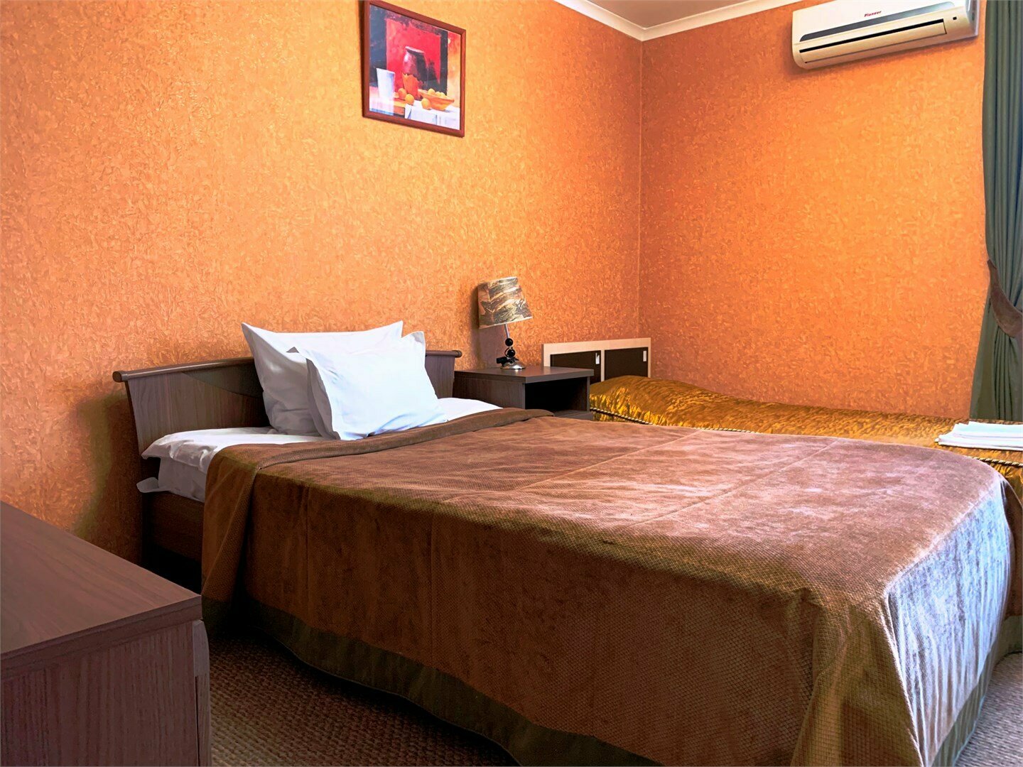 Улучшенный двухместный номер с раздельными кроватями