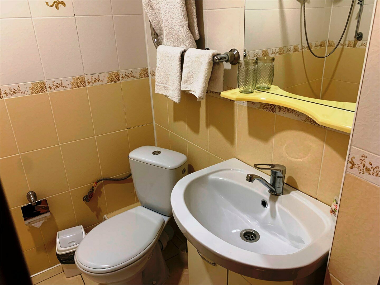 Улучшенный двухместный номер с раздельными кроватями