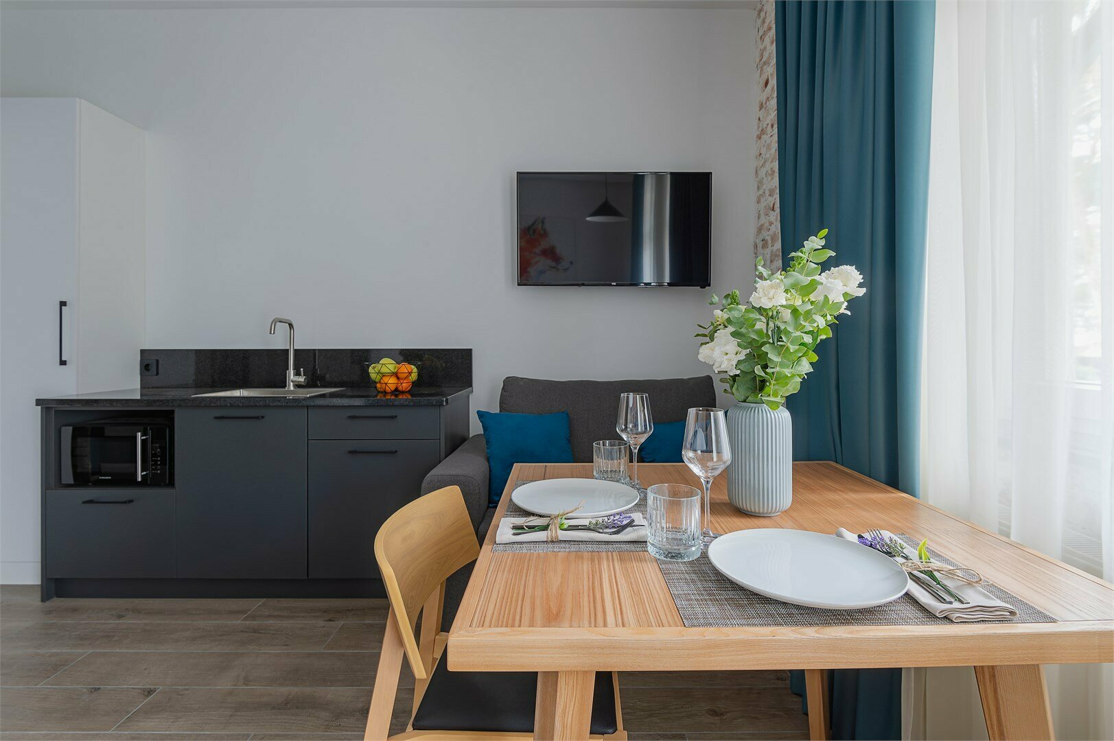 Улучшенный Стандарт с балконом