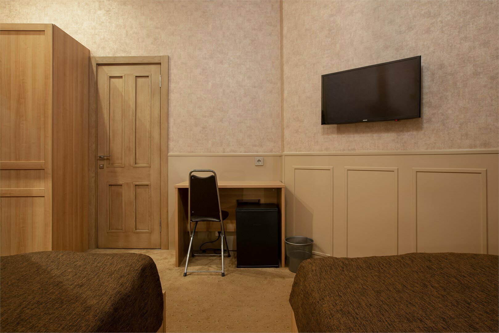 Двухместный номер комфорт с 2 односпальными кроватями