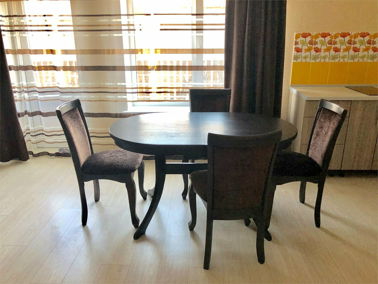 Двухкомнатный "Красный" 2 эт