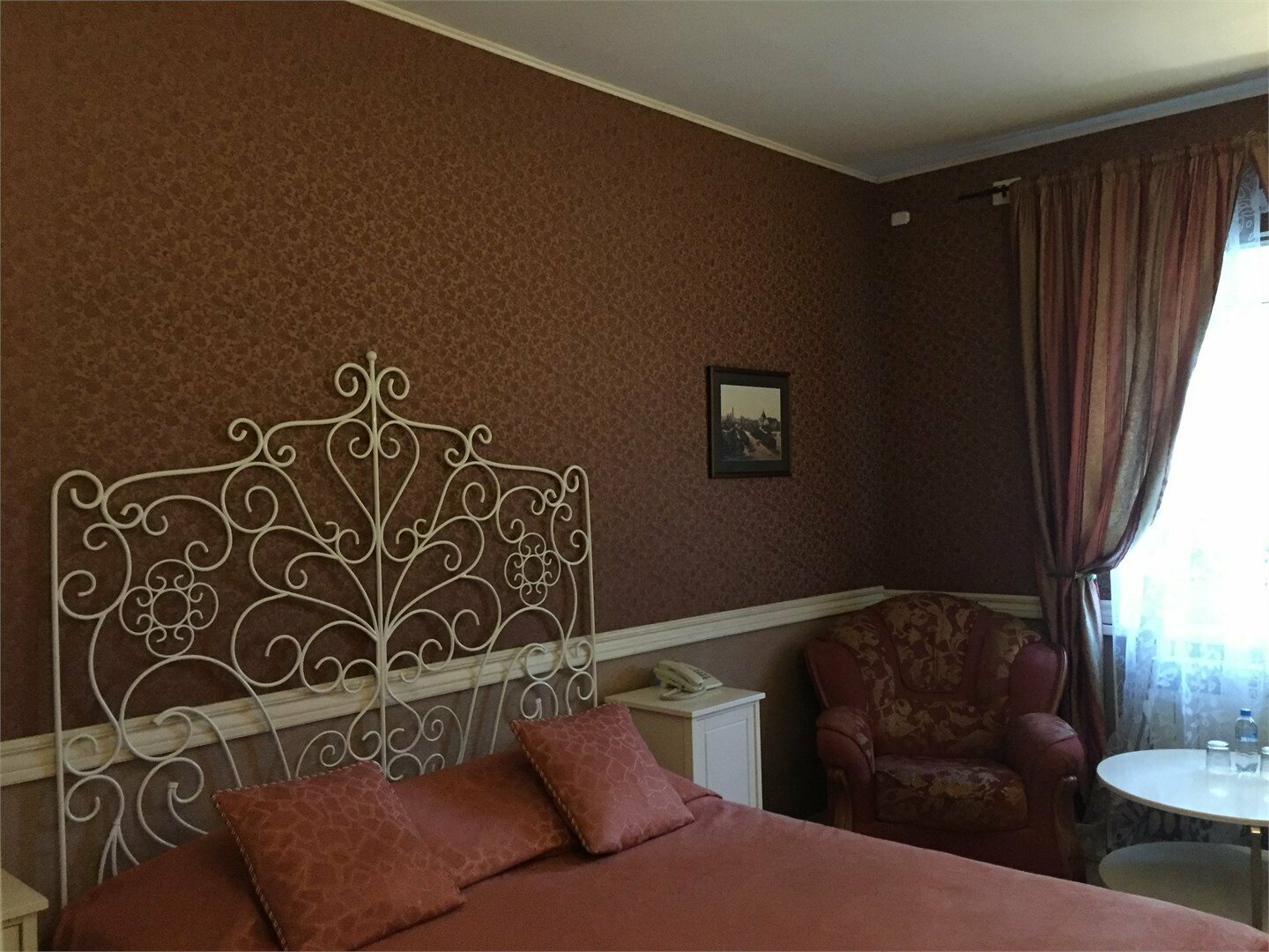 Стандартный номер с кроватью размера «king-size»