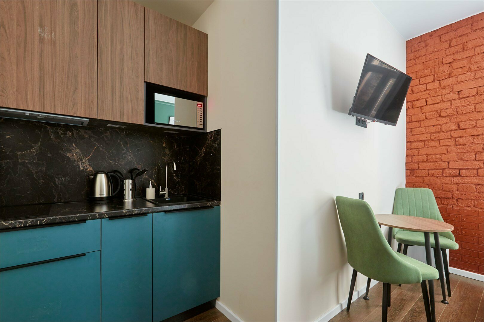 Стандарт с 1 двуспальной кроватью