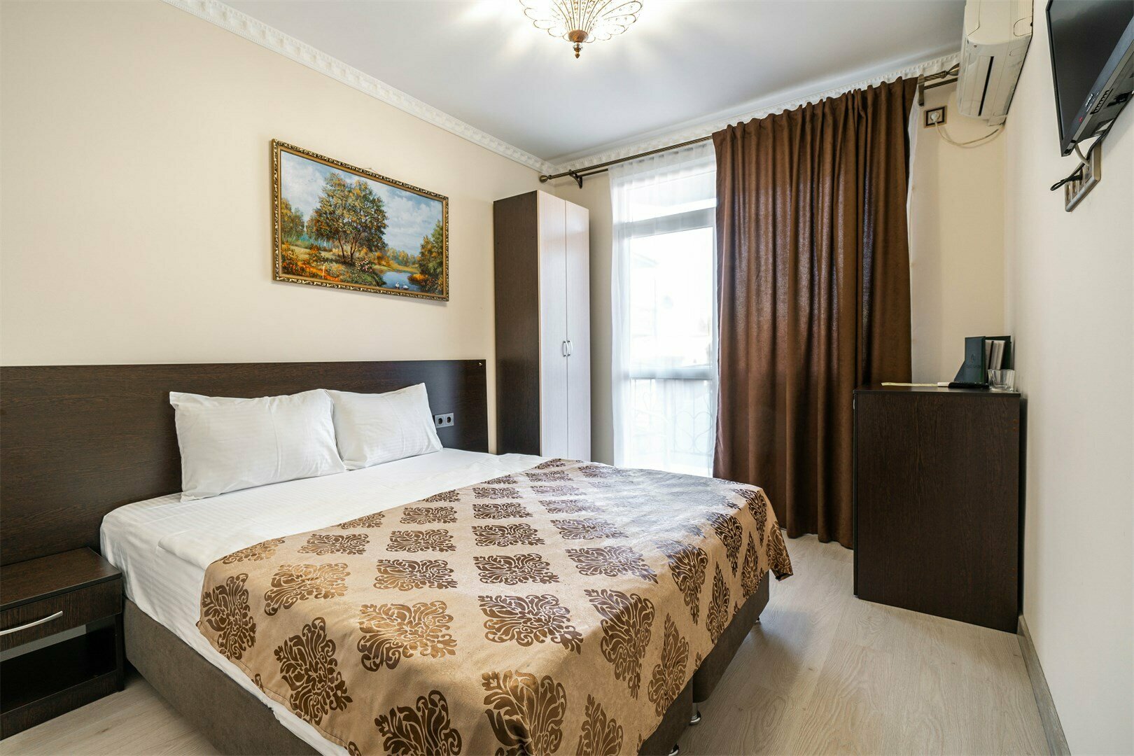 Стандарт с балконом