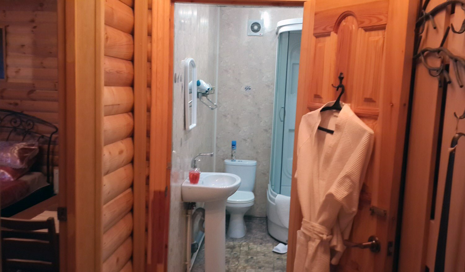 Улучшенный двухместный номер с 1 кроватью