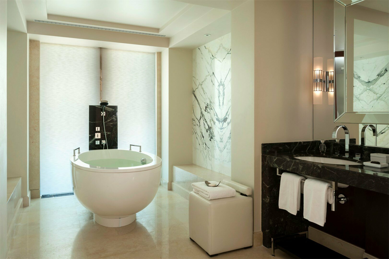 ЛЮКС "FOUR SEASONS КИНГ"