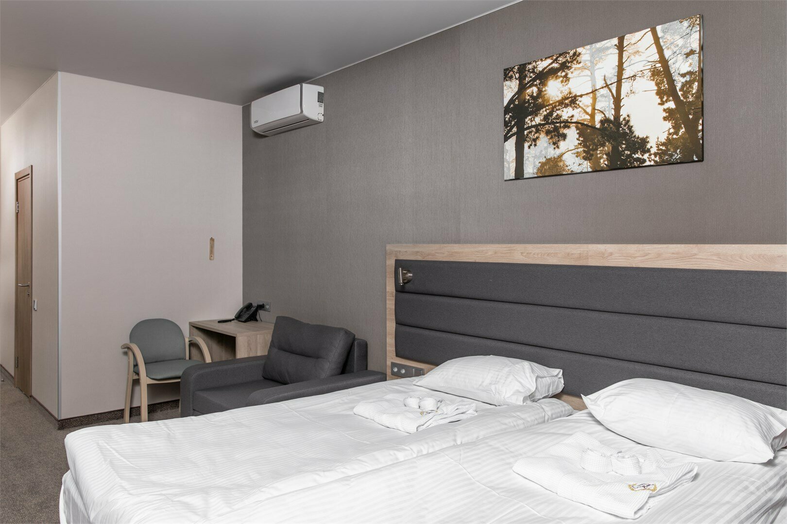 Двухместный номер с 1 кроватью или 2 отдельными кроватями и собственной ванной комнатой