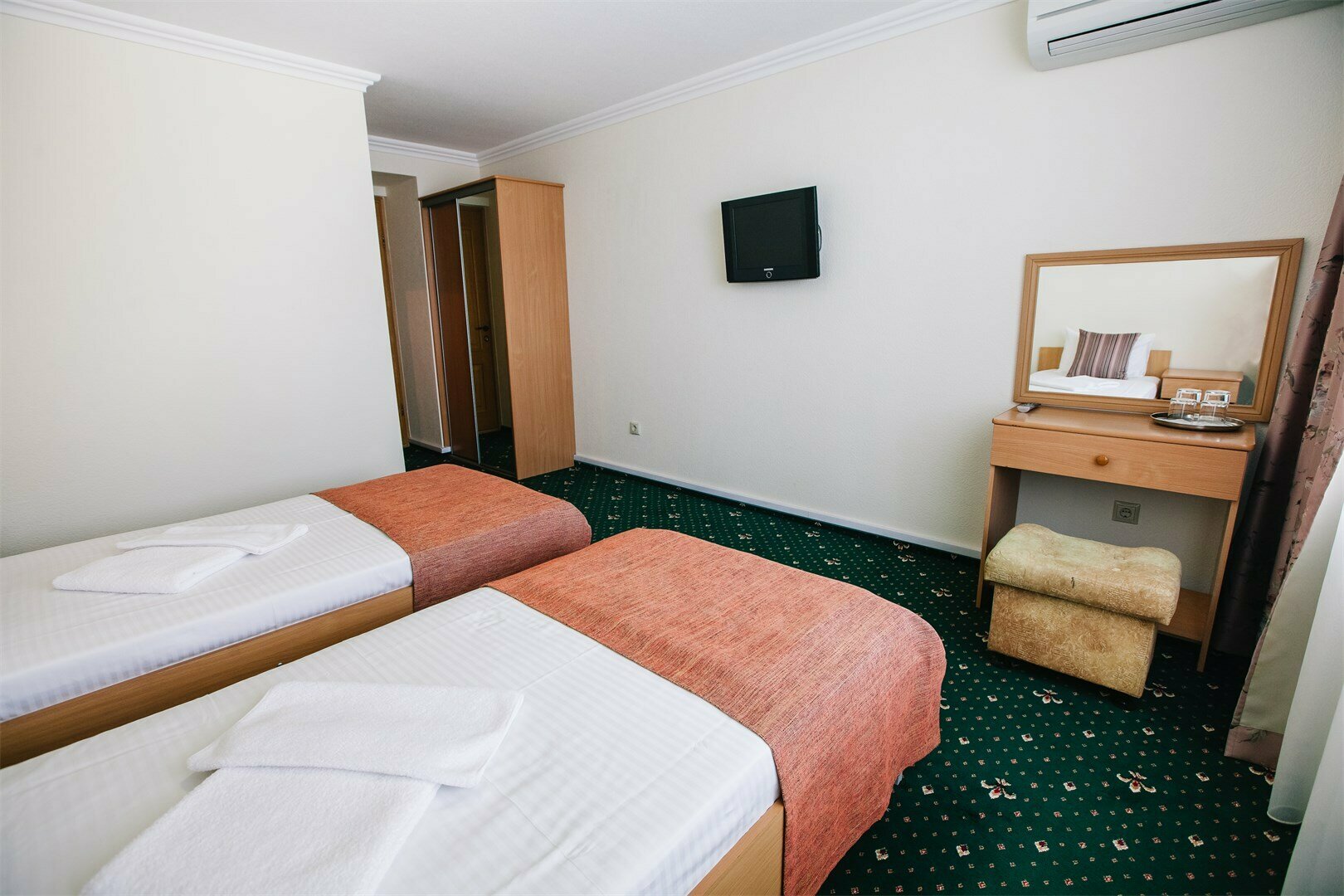 Бюджетный двухместный номер с 2 отдельными кроватями