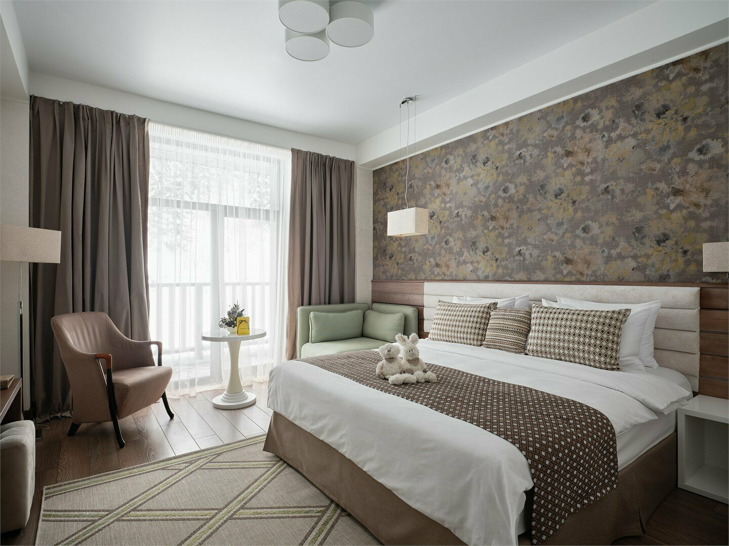 Де Люкс (3 этаж, с балконом) - с одной кроватью