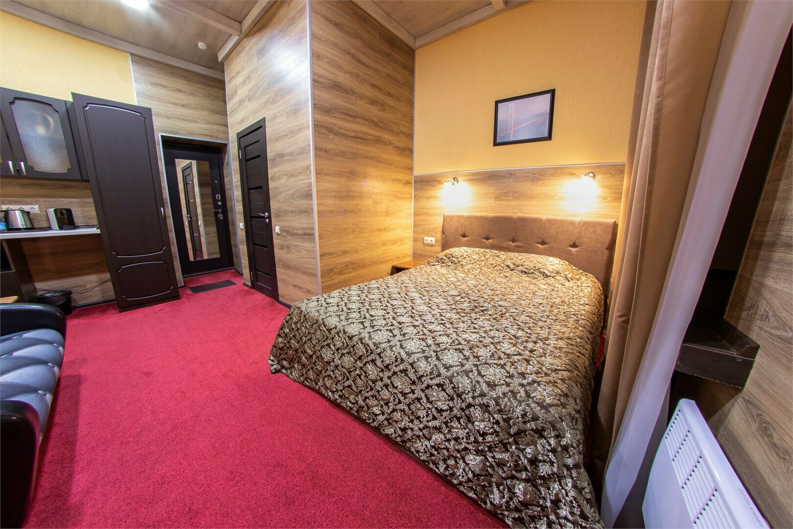 Улучшенный четырехместный семейный номер