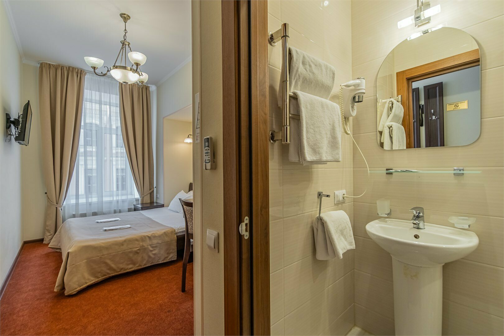 Эконом с 1 кроватью, вид на Рубинштейна или во двор