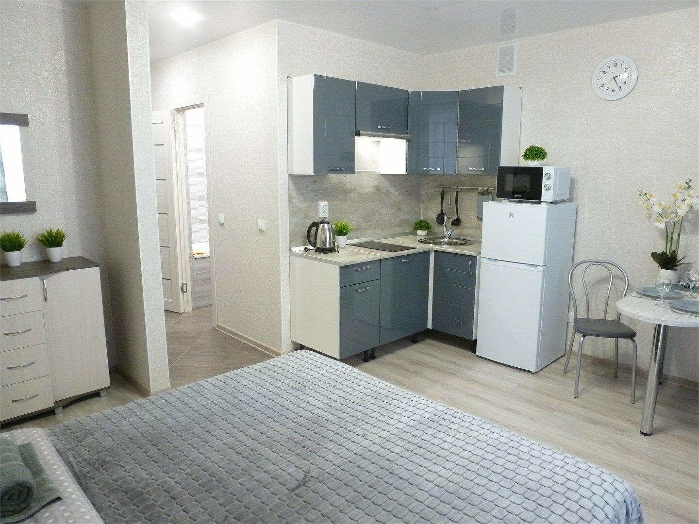 УЛУЧШЕННЫЙ КОМФОРТ  с  кроватью  размером Queen Size