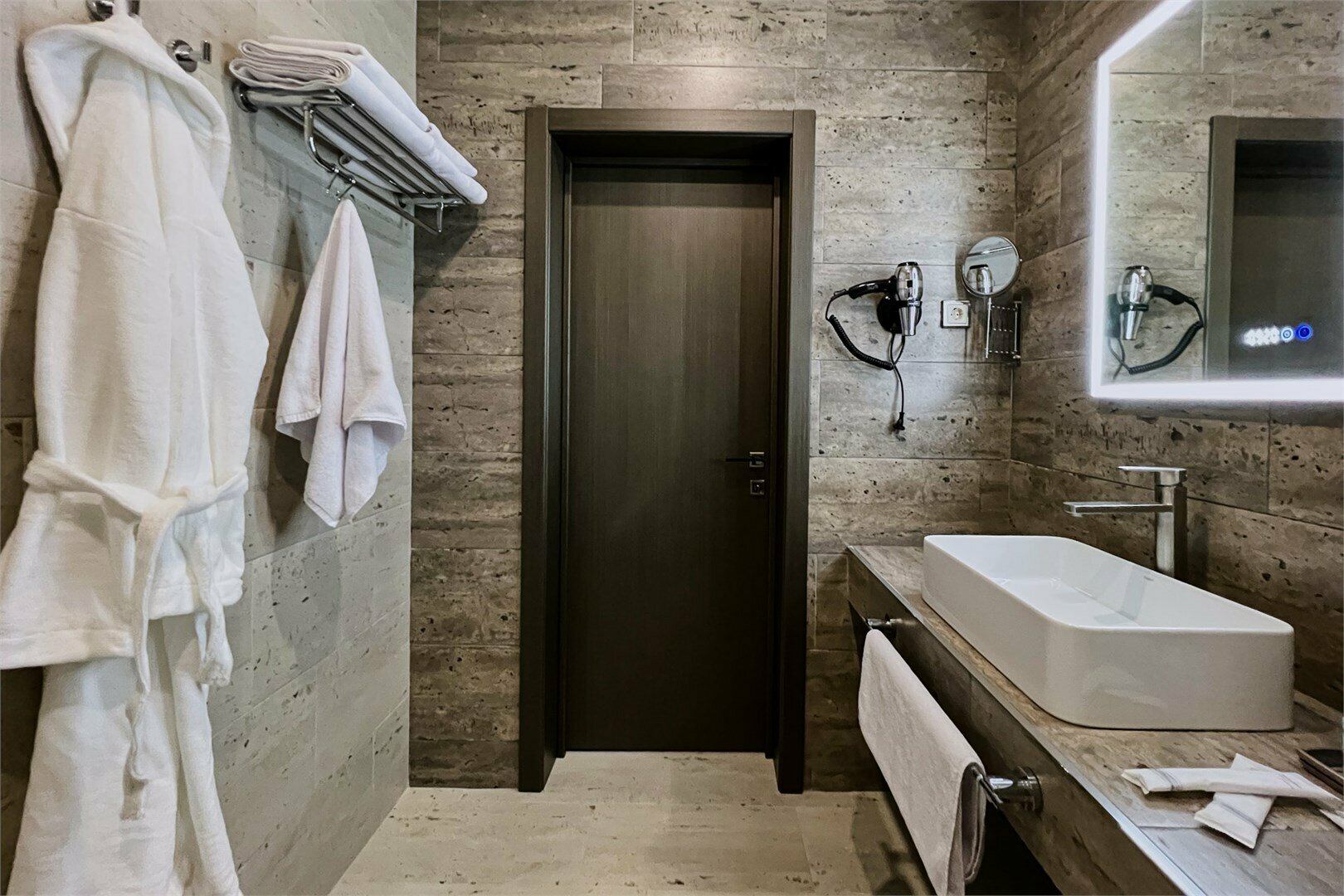 Улучшенный семейный номер