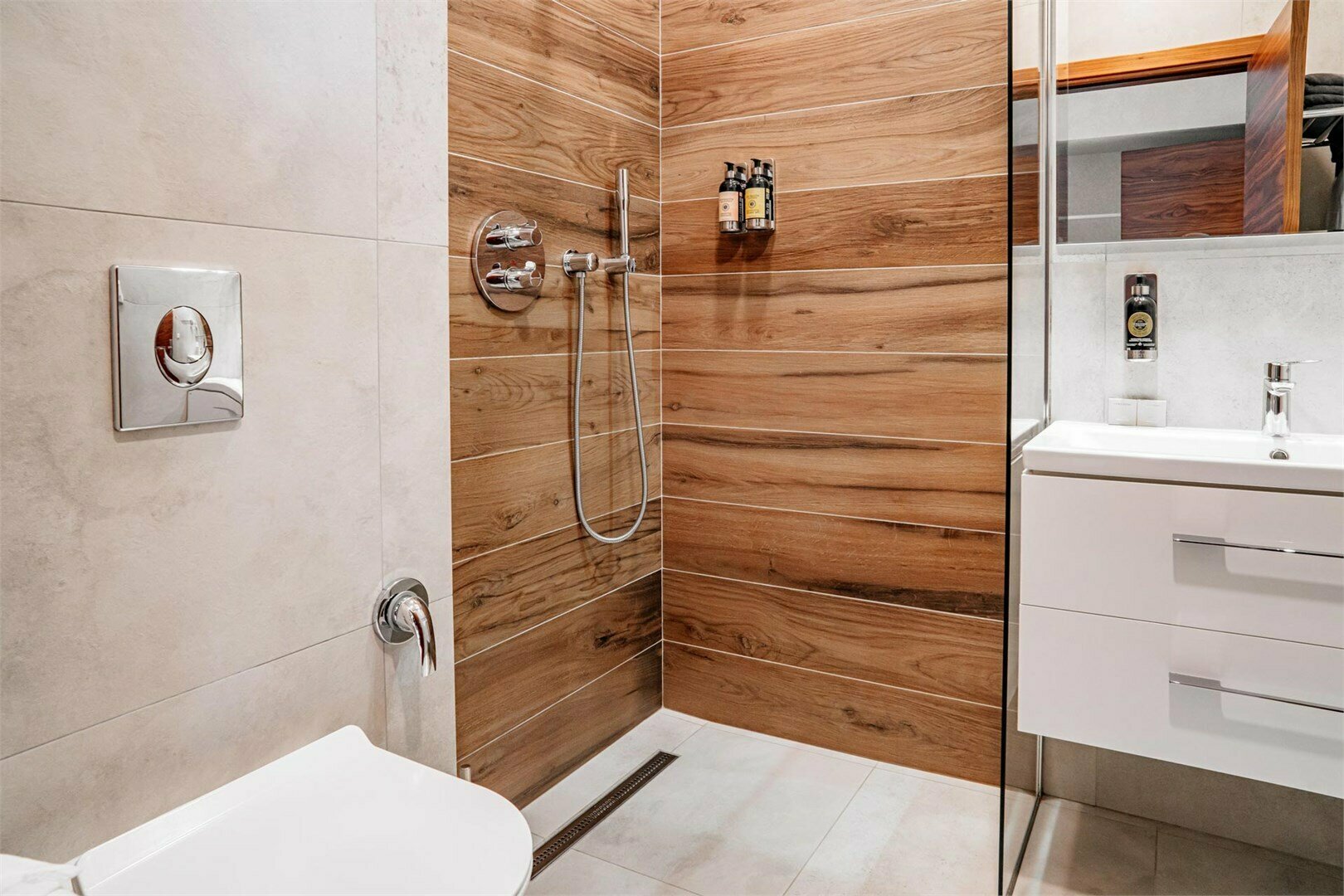 Алиготе. Комната №6