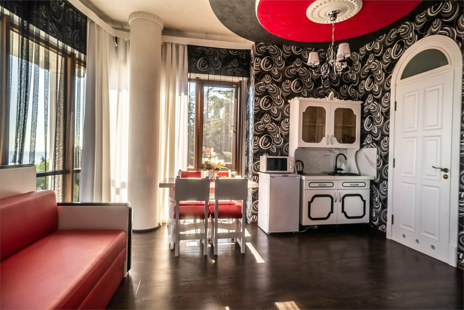 Фортуна -  Двухкомнатная четырехместная  студия с балконом и видом на море