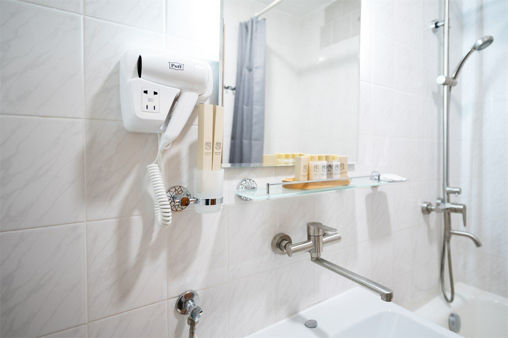 Трехместный номер "Комфорт с видом на море "