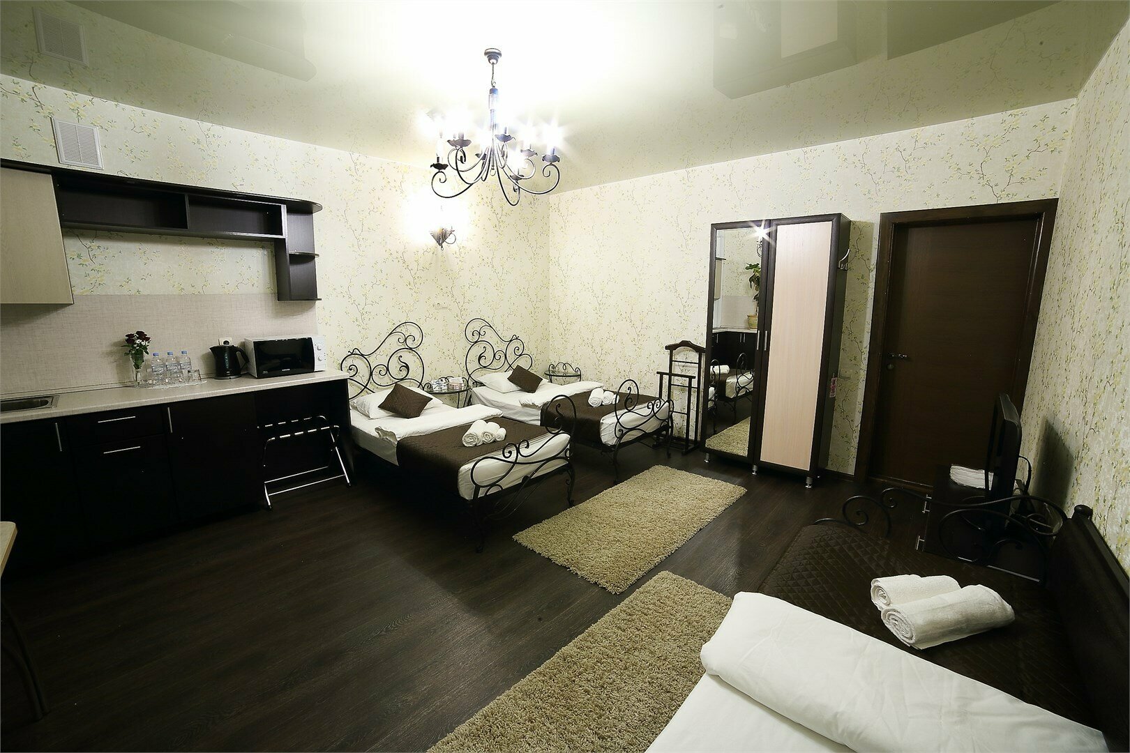 Улучшенный трехместный номер