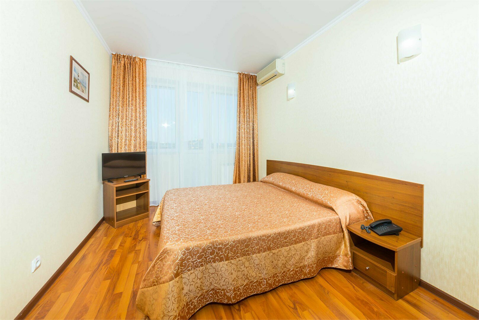 Двухместный однокомнатный номер с балконом