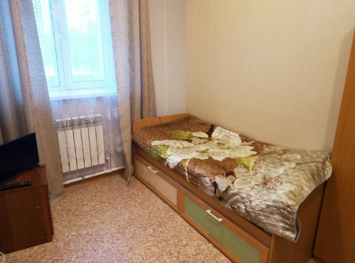 Одноместный стандарт с односпальной кроватями