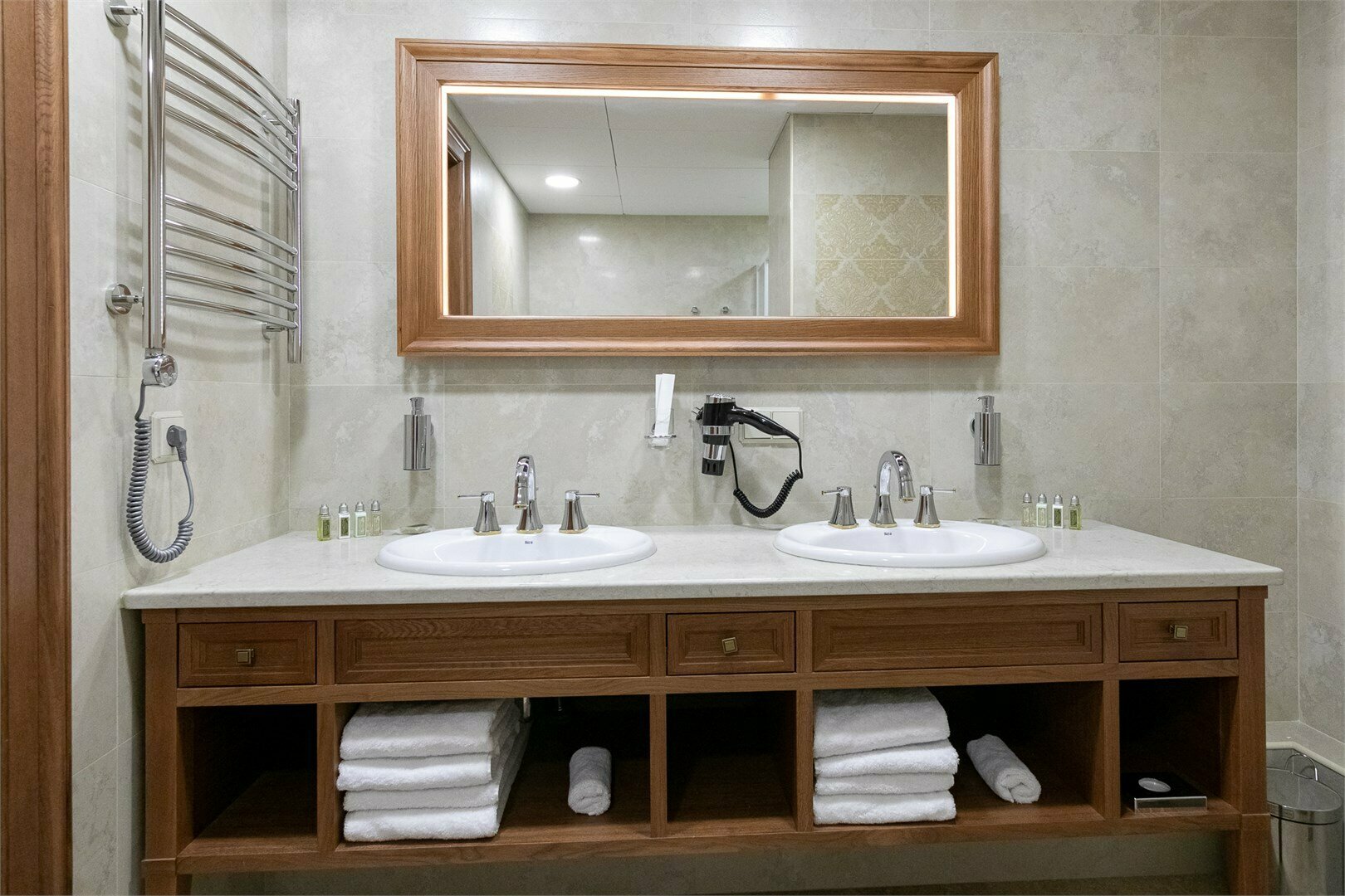 Улучшенный люкс