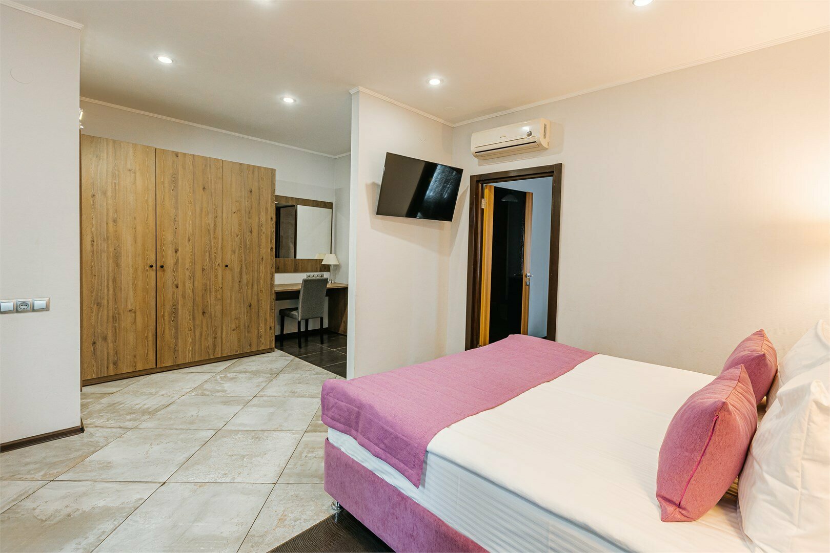 Апартамент №66