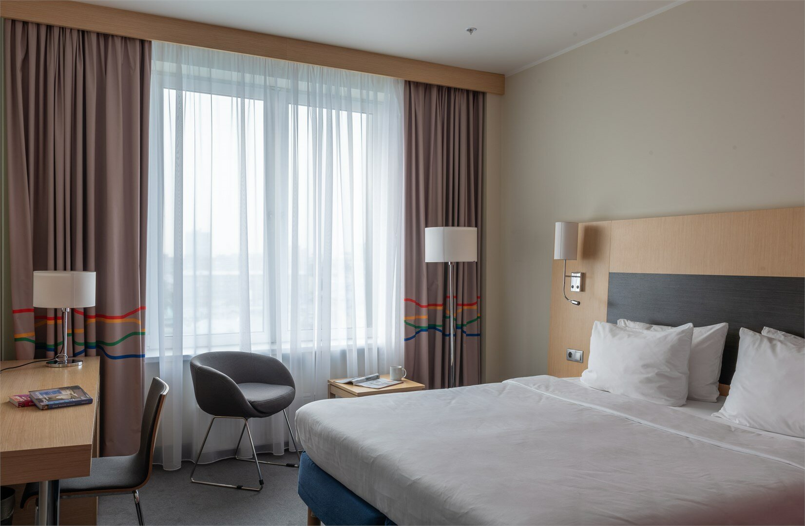 Стандарт с большой двуспальной кроватью