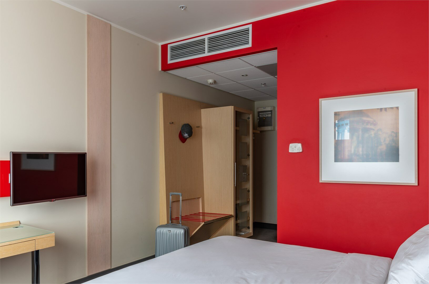 Стандарт с большой двуспальной кроватью