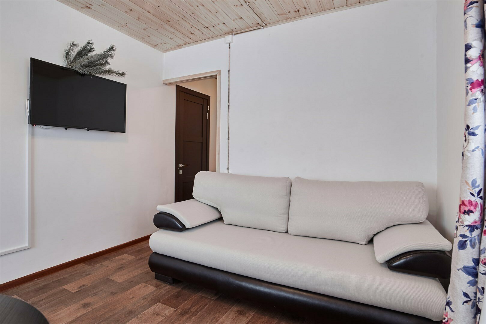 Апартаменты на 4-х гостей с выходом в сад