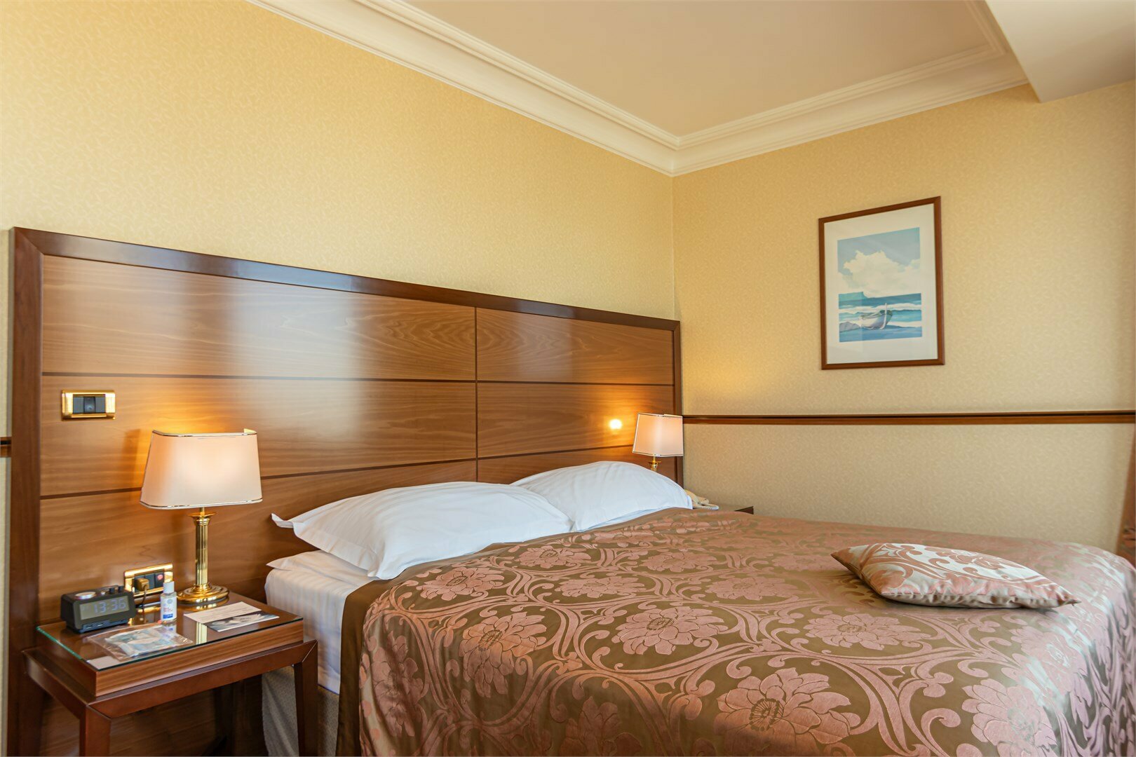 Стандарт с видом на Реку