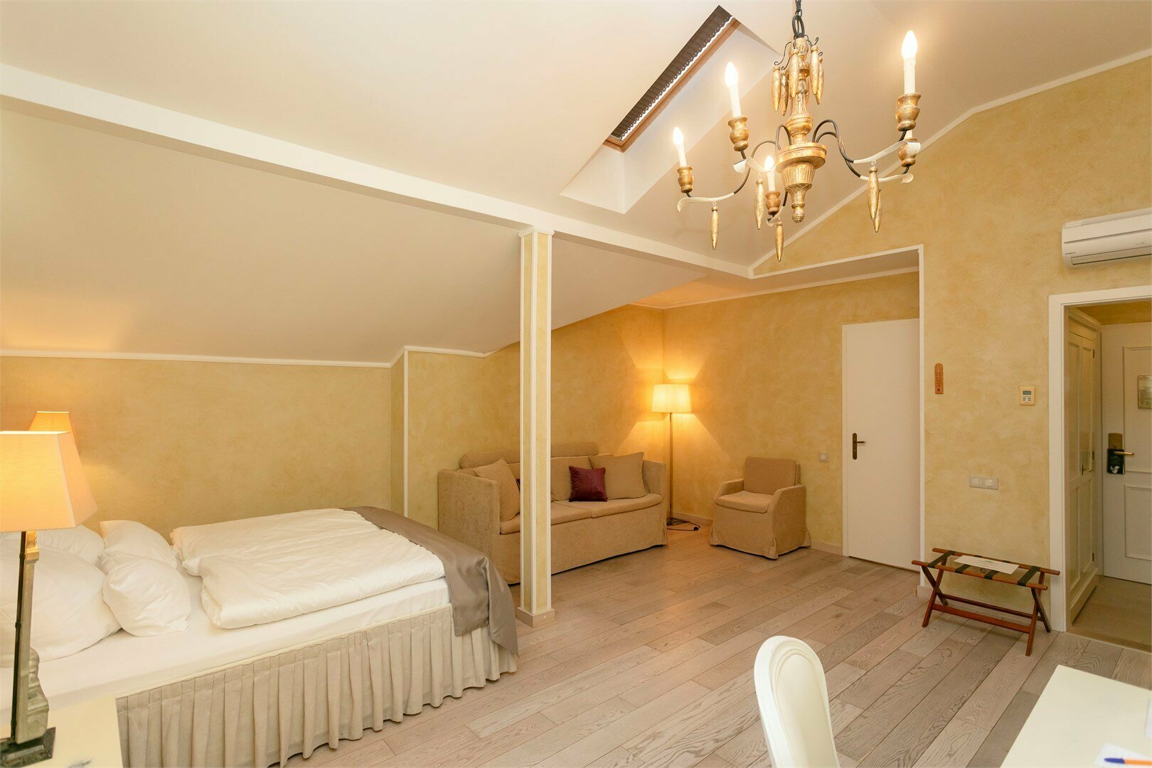 Джуниор Сюит однокомнатный