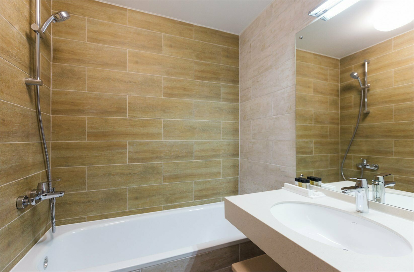 Супериор с большой кроватью