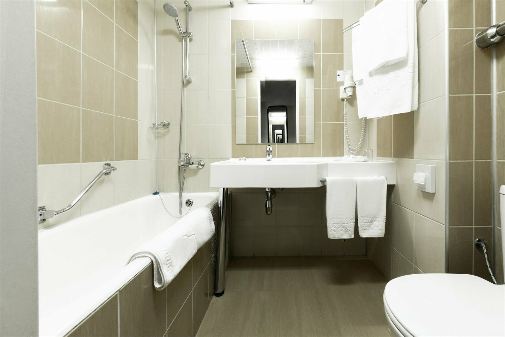 Бизнес класс плюс двухместный с двумя кроватями