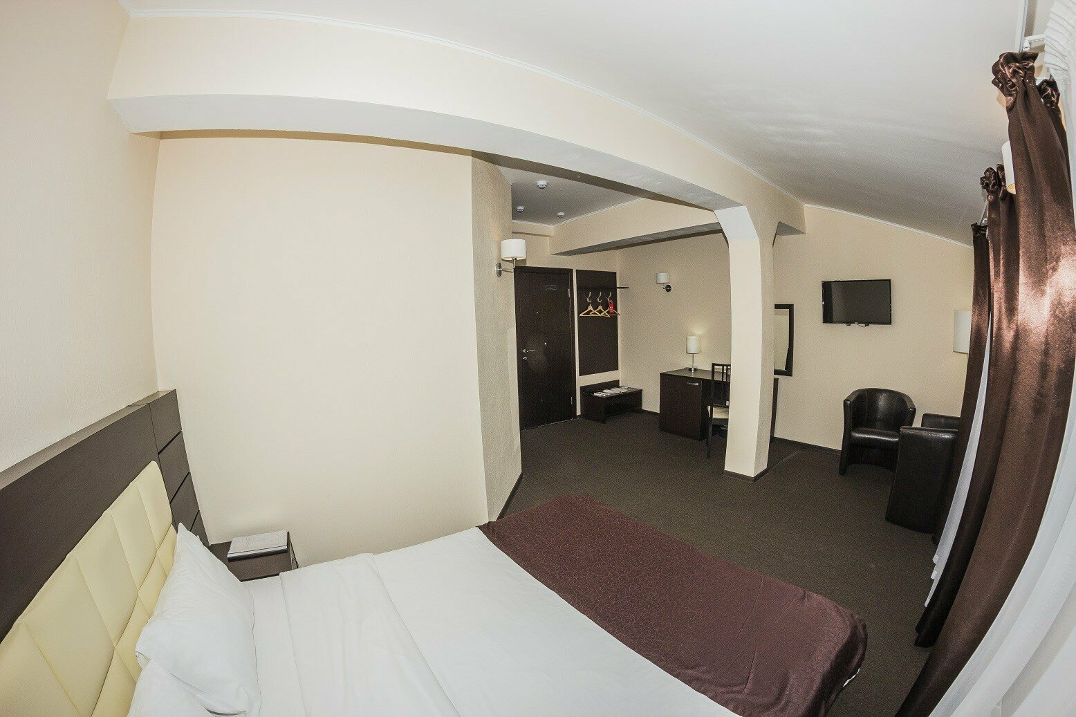 Улучшенный двухместный номер с 1 кроватью