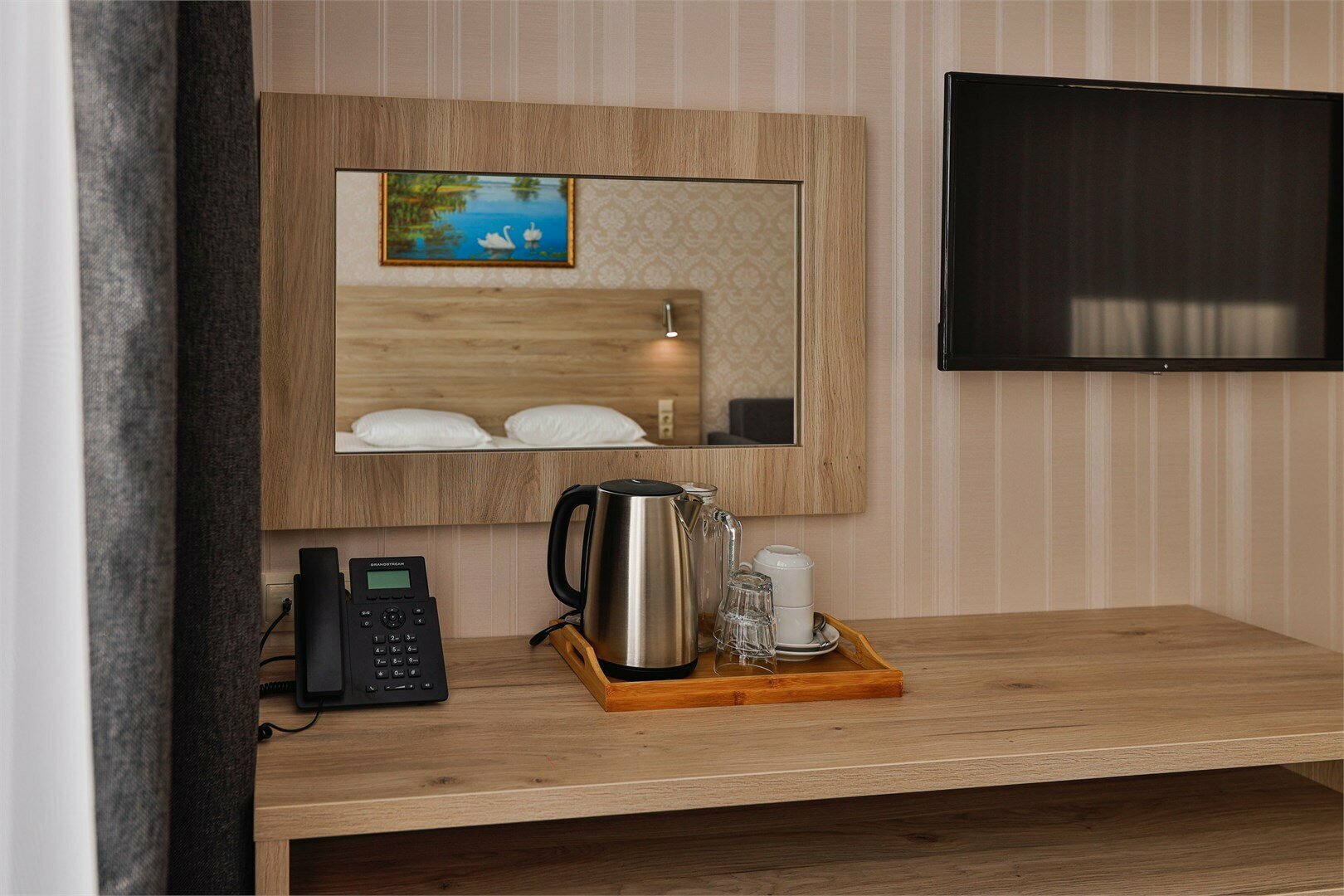 Стандарт с видом в стену