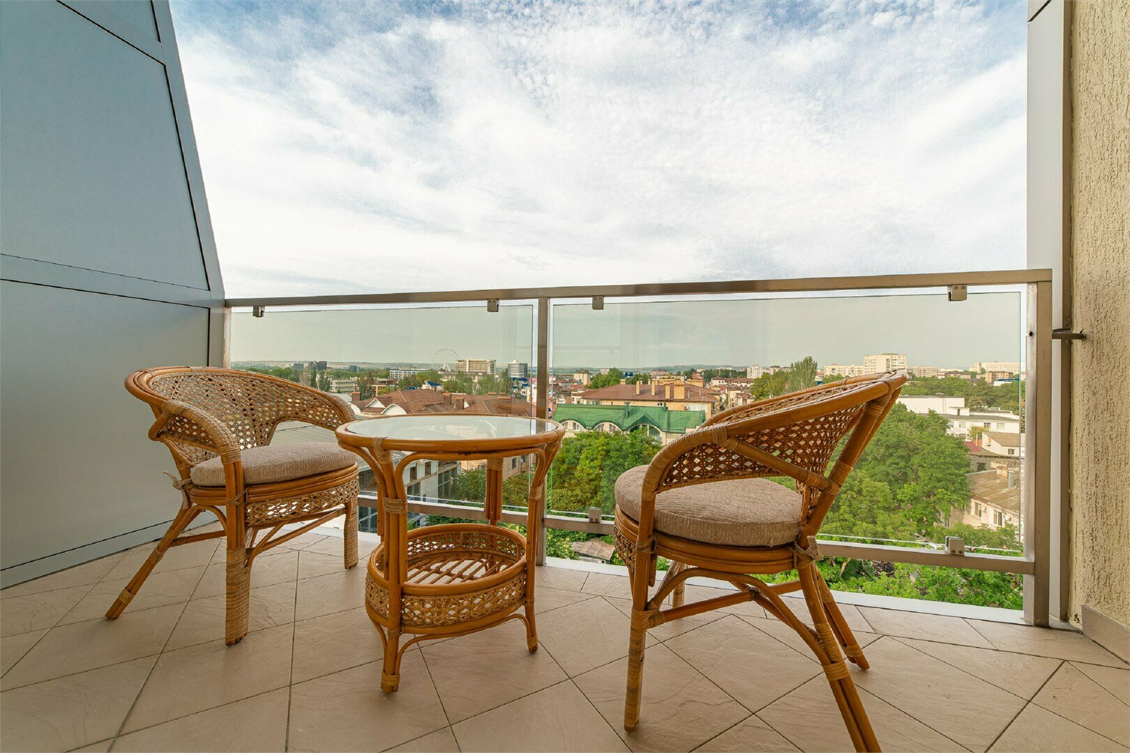 Стандарт (вид на город) с раздельными кроватями