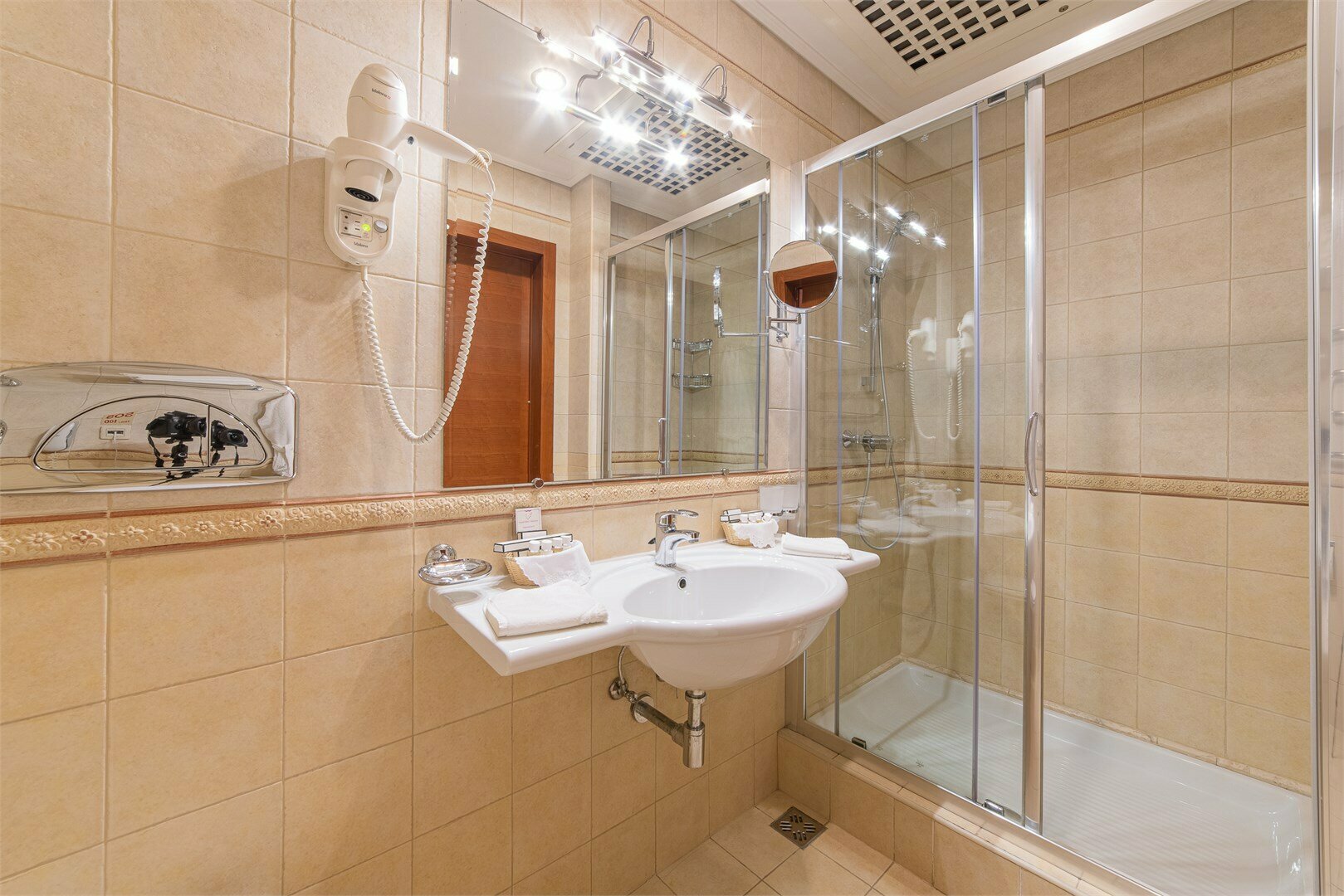 Стандарт (вид на море) с раздельными кроватями