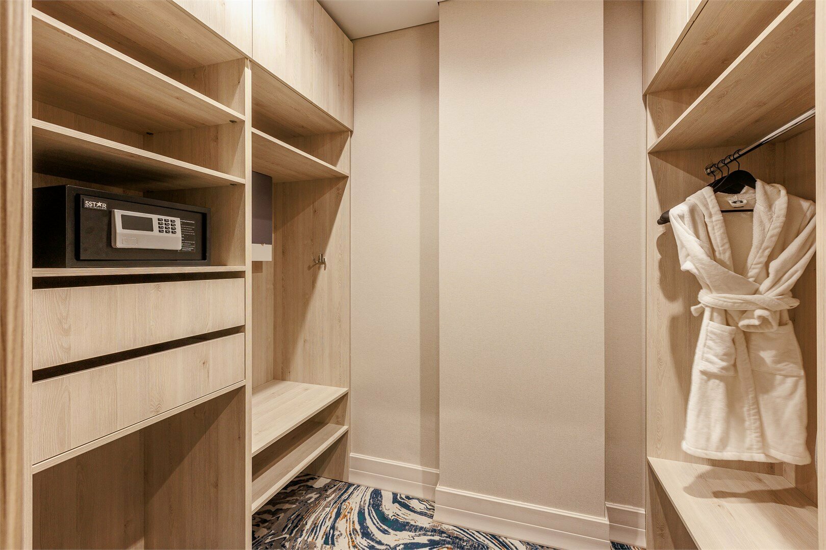 Делюкс семейный с террасой