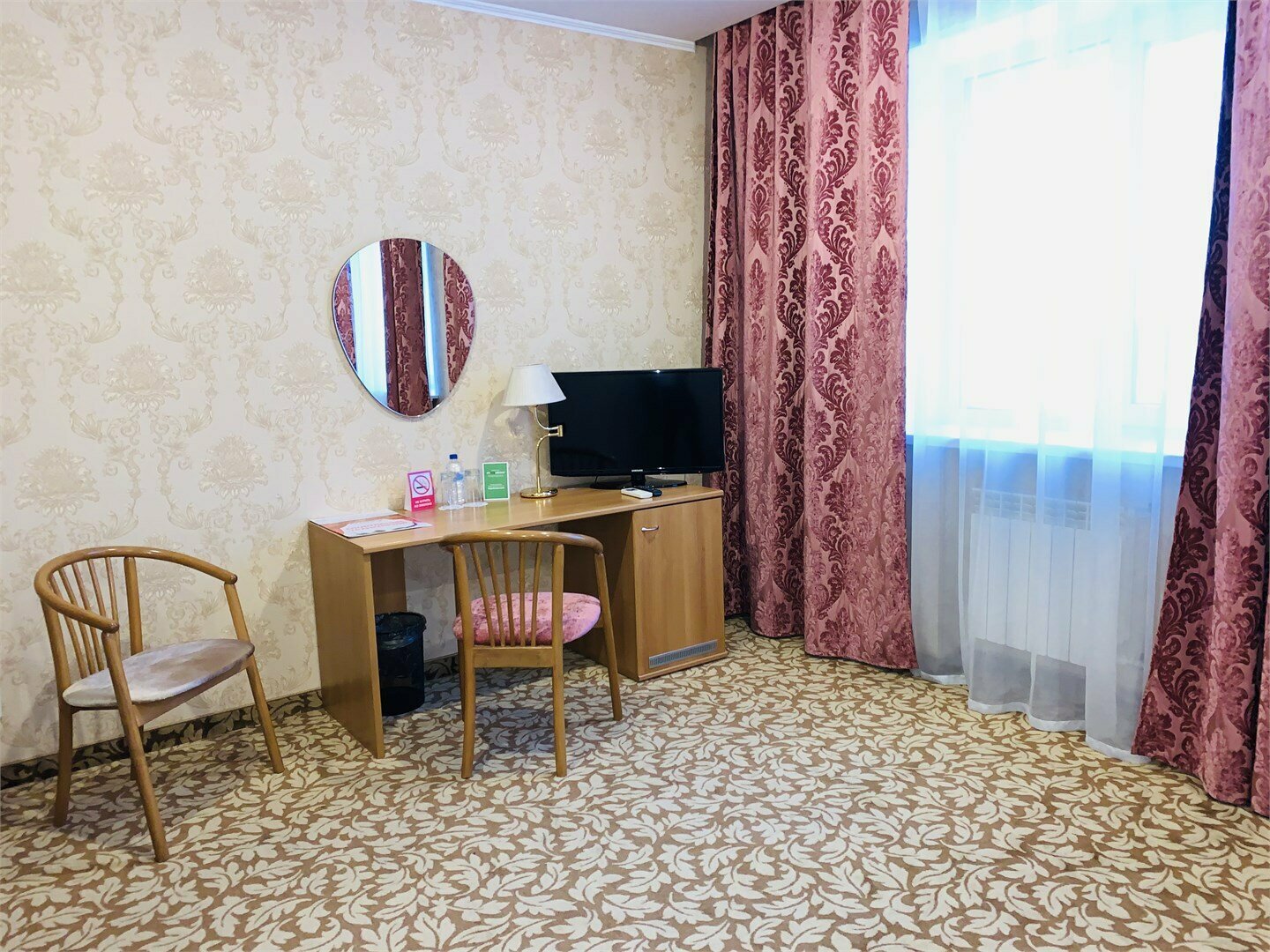 Однокомнатный с одной широкой кроватью, улучшенный(DeLuxe)