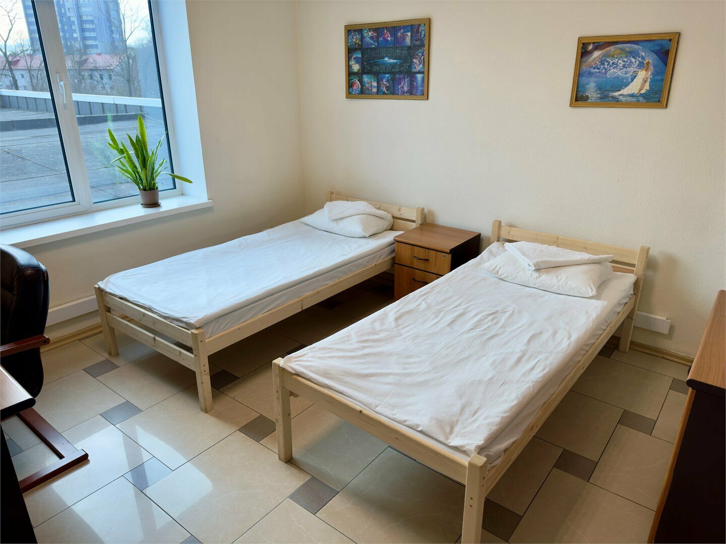 Двухместная комната c 2 односпальными кроватями с электронным замком