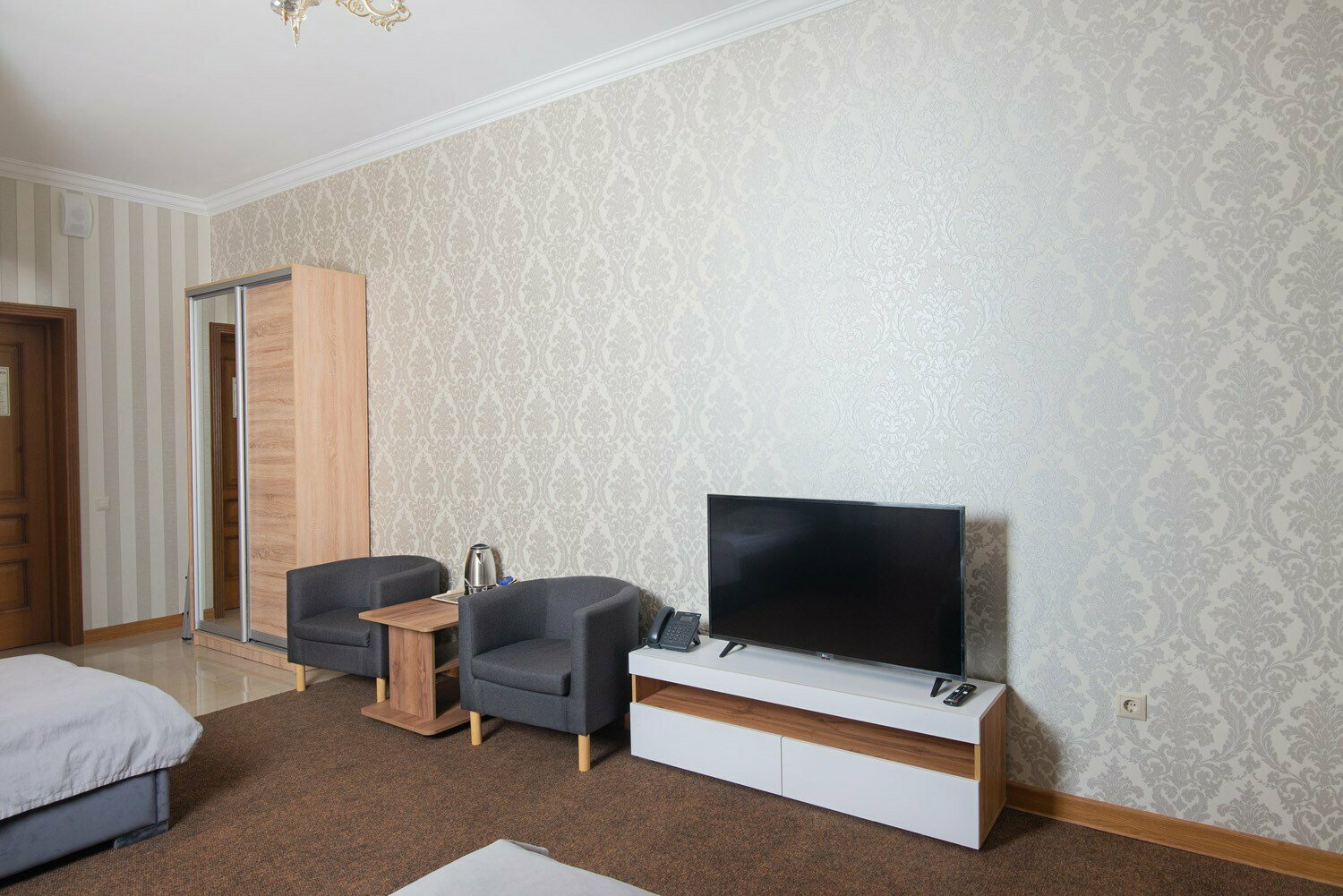 Бюджетный двухместный номер с  2 отдельными кроватями № 001